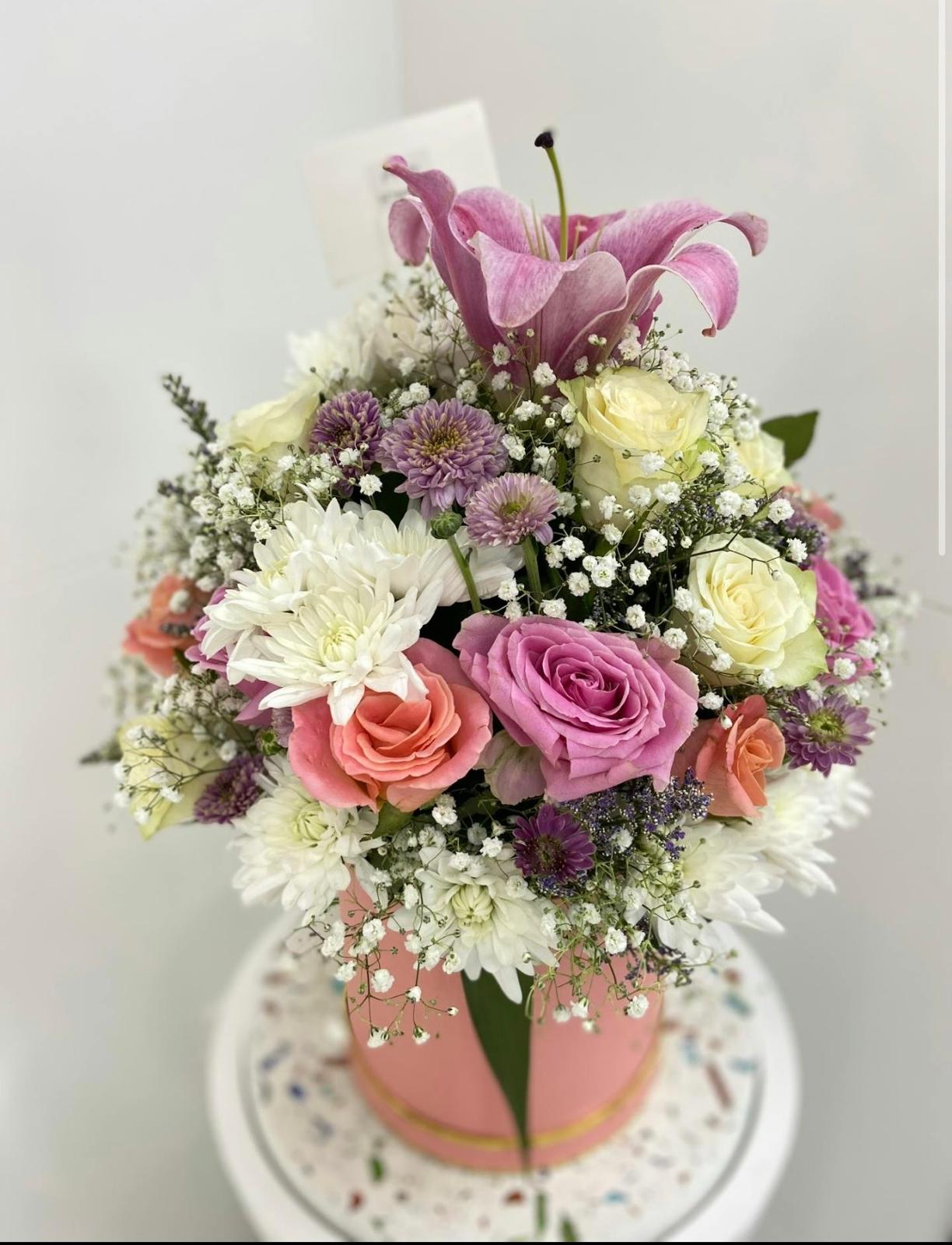 Özel Tasarım İthal Çiçek Aranjmanı (Kutu)